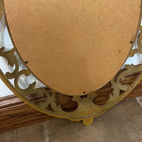 Vintage Syroco Style Resin Oval Gold Ornate Mirror MCM - Picture 8 of 11